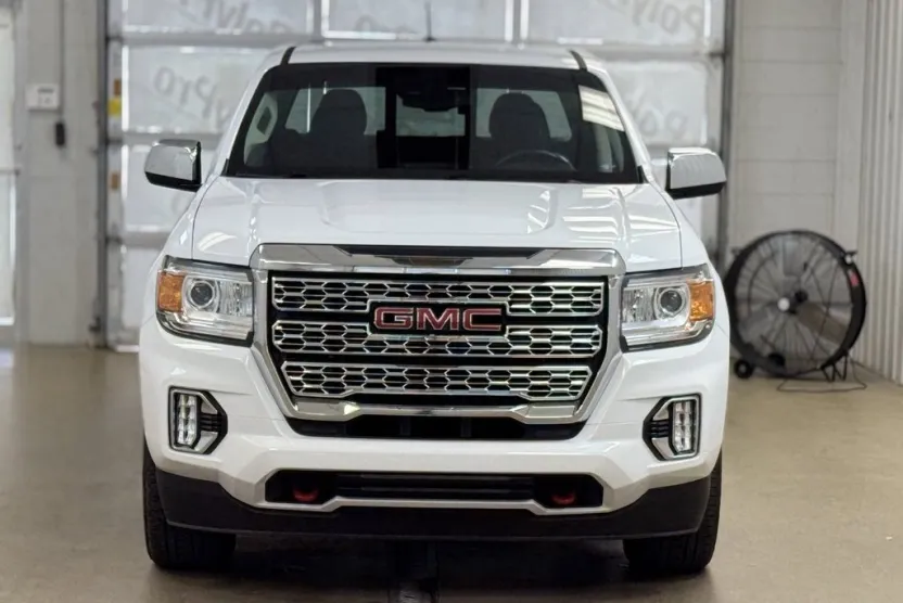 2022 Gmc Canyon Denali photo 1
