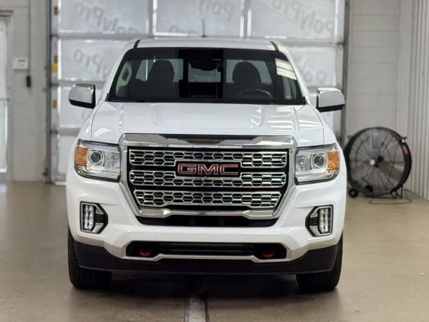 2022 Gmc Canyon Denali photo 1