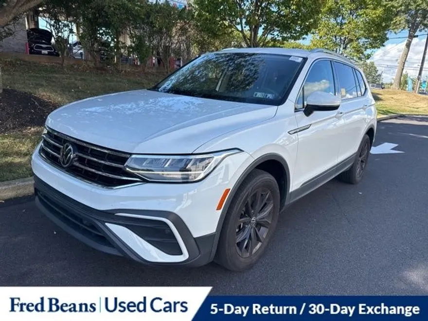 2022 Volkswagen Tiguan SE photo 1