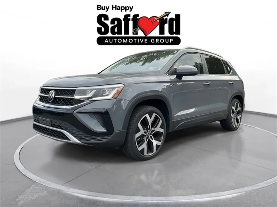 2022 Volkswagen Taos SEL photo 1