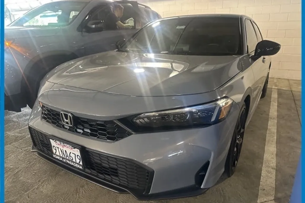 2025 Honda Civic Sport photo 1