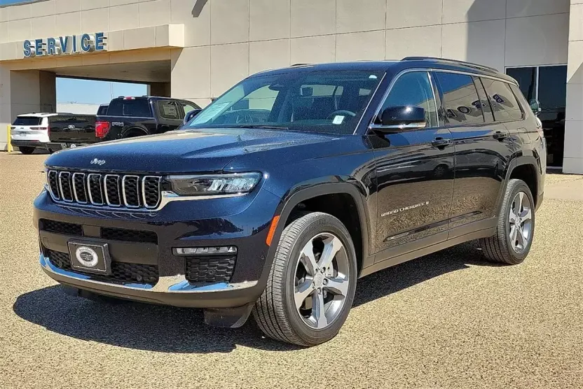 2024 Jeep Grand Cherokee Limited photo 1