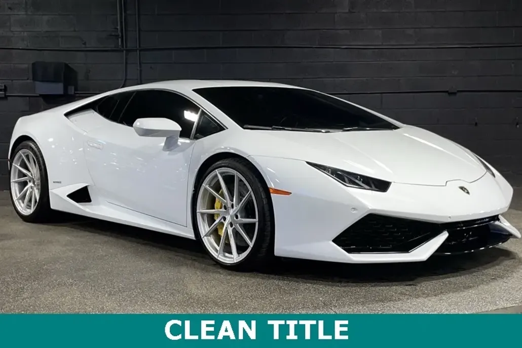 2015 Lamborghini Huracan Coupe photo 1