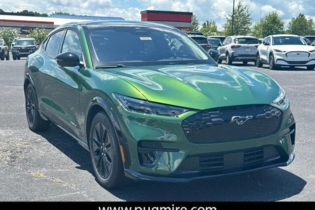 2025 Ford Mustang Mach-E Premium photo 1
