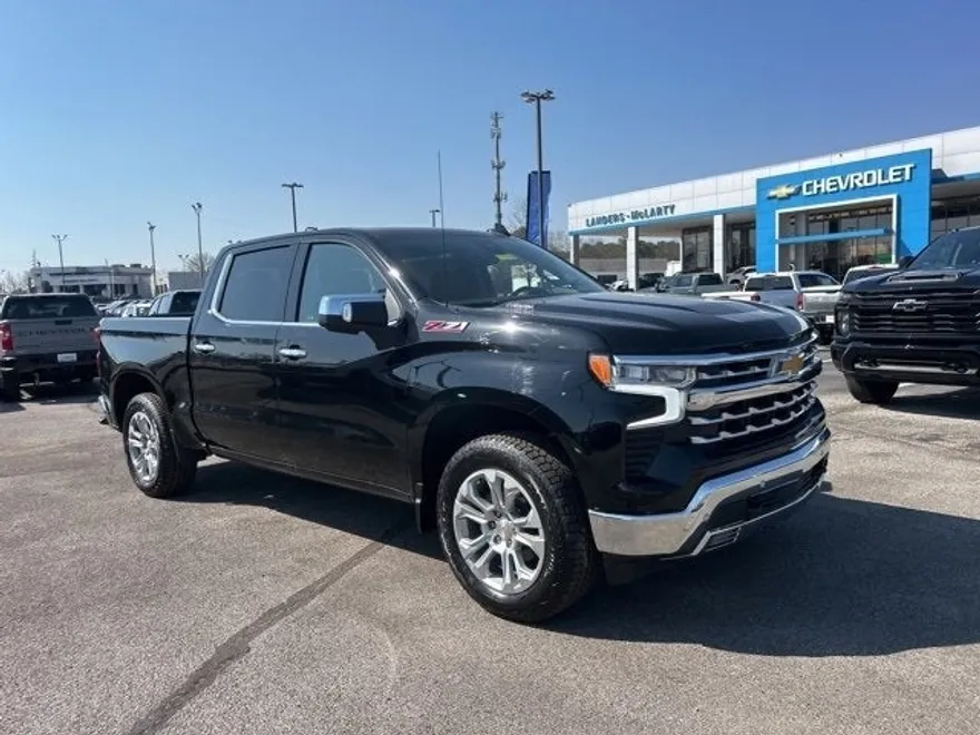2025 Chevrolet Silverado 1500 LTZ photo 1