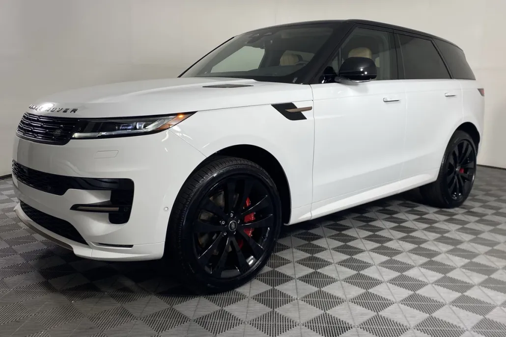 2025 Land Rover Range Rover Sport P530 Dynamic SE photo 1