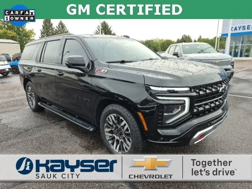 2025 Chevrolet Suburban Z71 photo 1