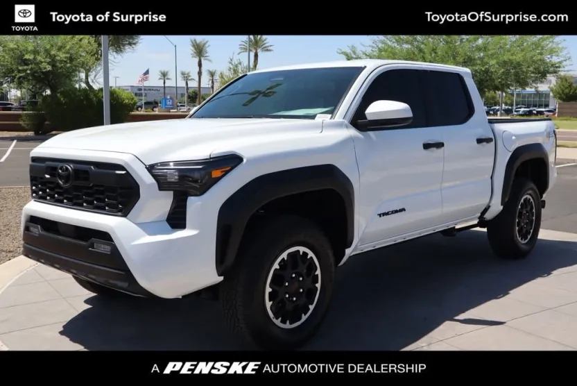 2025 Toyota Tacoma TRD Off-Road 4x4 Double Cab photo 1