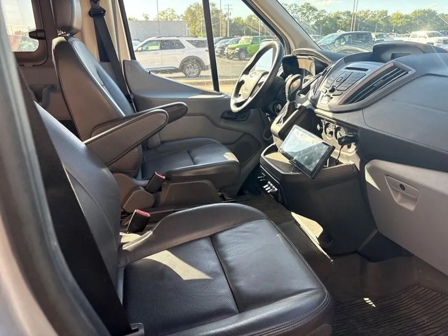 2019 Ford Transit photo 1