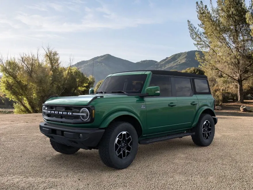 2024 Ford Bronco Outer Banks photo 1