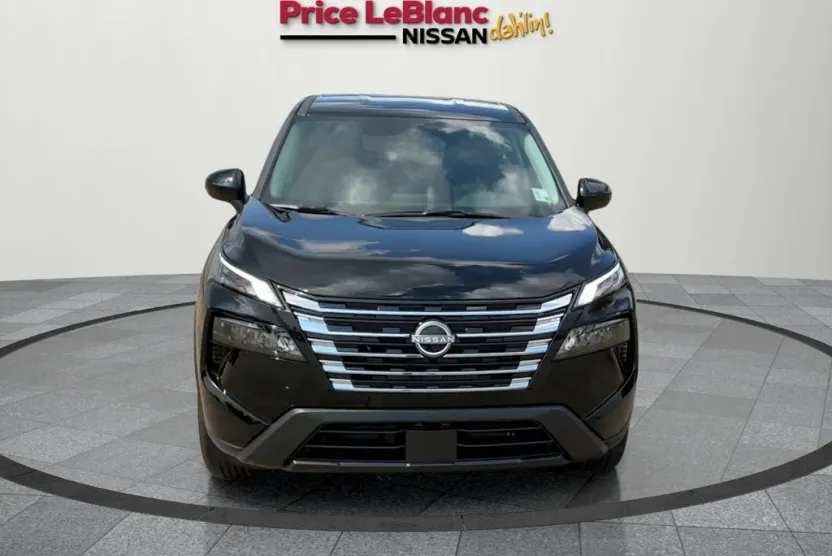 2026 Nissan Rogue SV photo 1