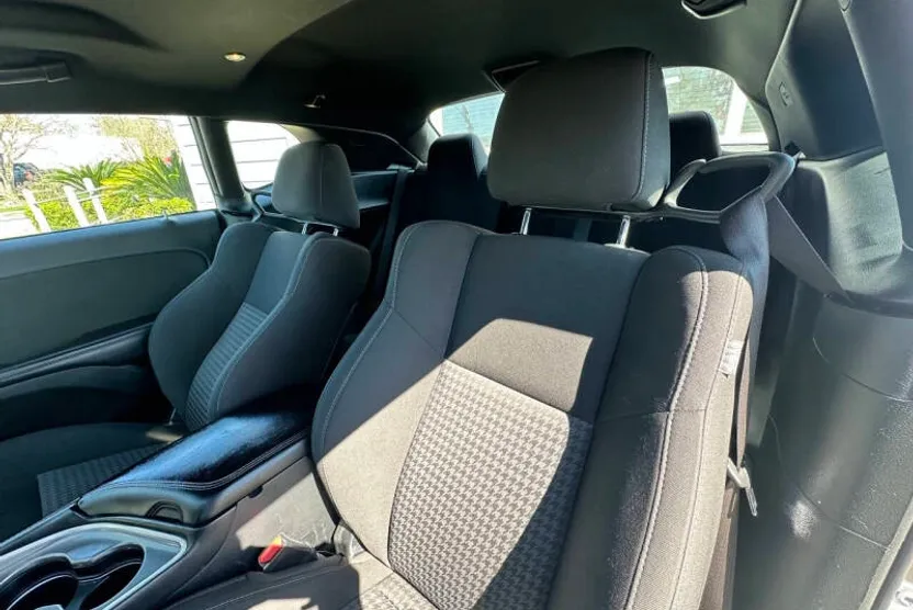 2022 Dodge Challenger GT photo 1