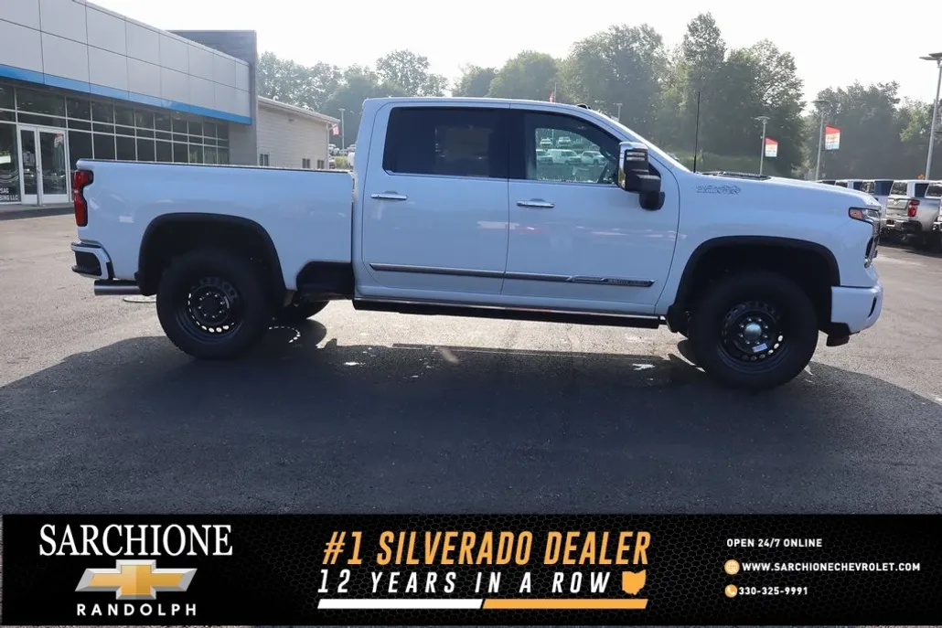 2025 Chevrolet Silverado 2500HD High Country photo 1