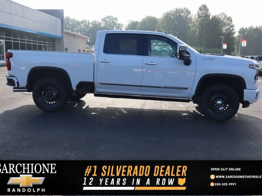 2025 Chevrolet Silverado 2500HD High Country photo 1