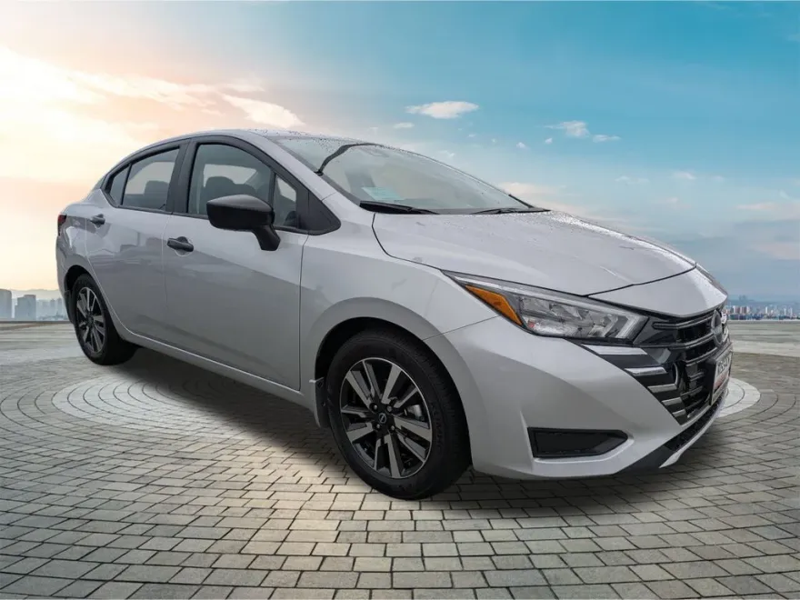 2025 Nissan Versa S photo 1