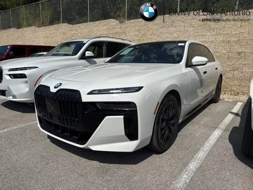 2024 Bmw i7 xDrive60 photo 1