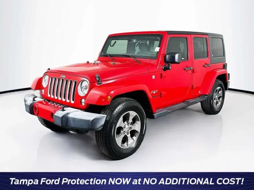 2017 Jeep Wrangler Unlimited Sahara photo 1