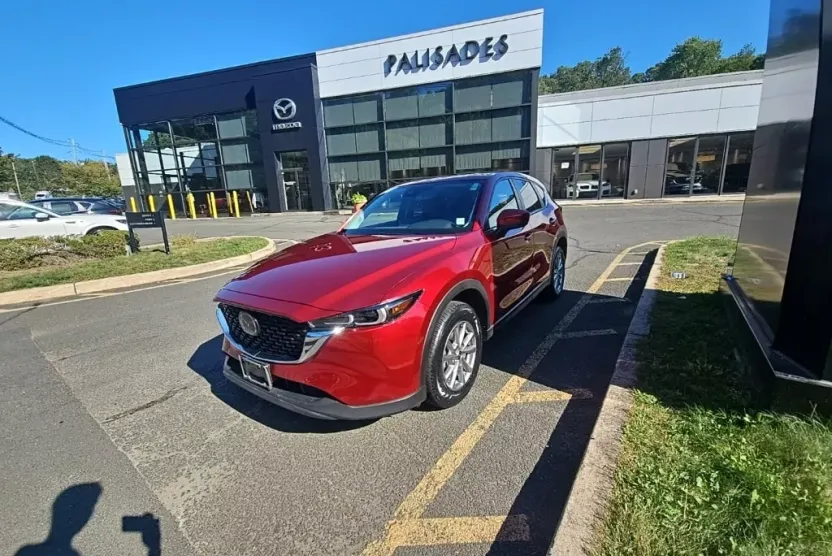 2023 Mazda CX-5 2.5 S Preferred photo 1