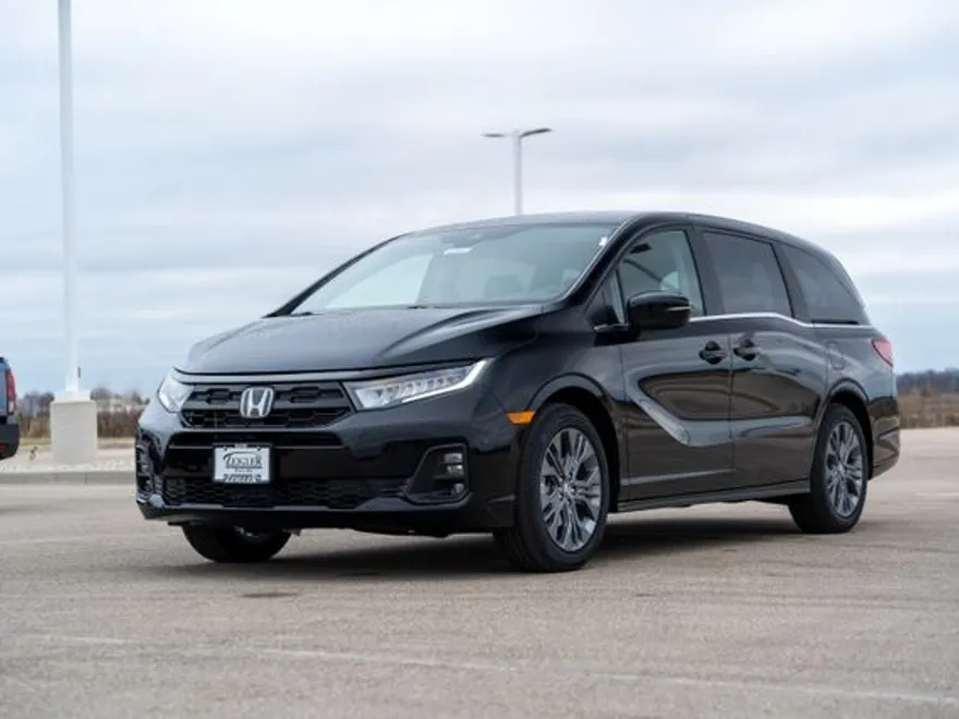 2026 Honda Odyssey Touring photo 1