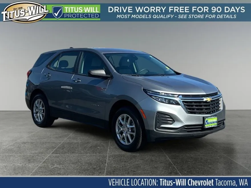 2023 Chevrolet Equinox LS photo 1