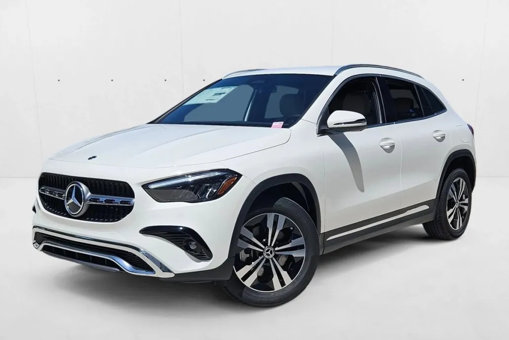 2026 Mercedes Benz GLA 250 photo 1