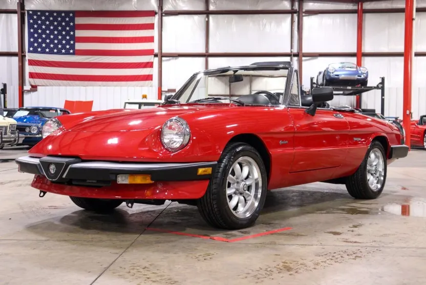 1986 Alfa Romeo Spider VELOCE photo 1