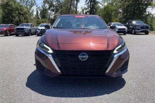 2024 Nissan Altima 2.5 SV photo 3