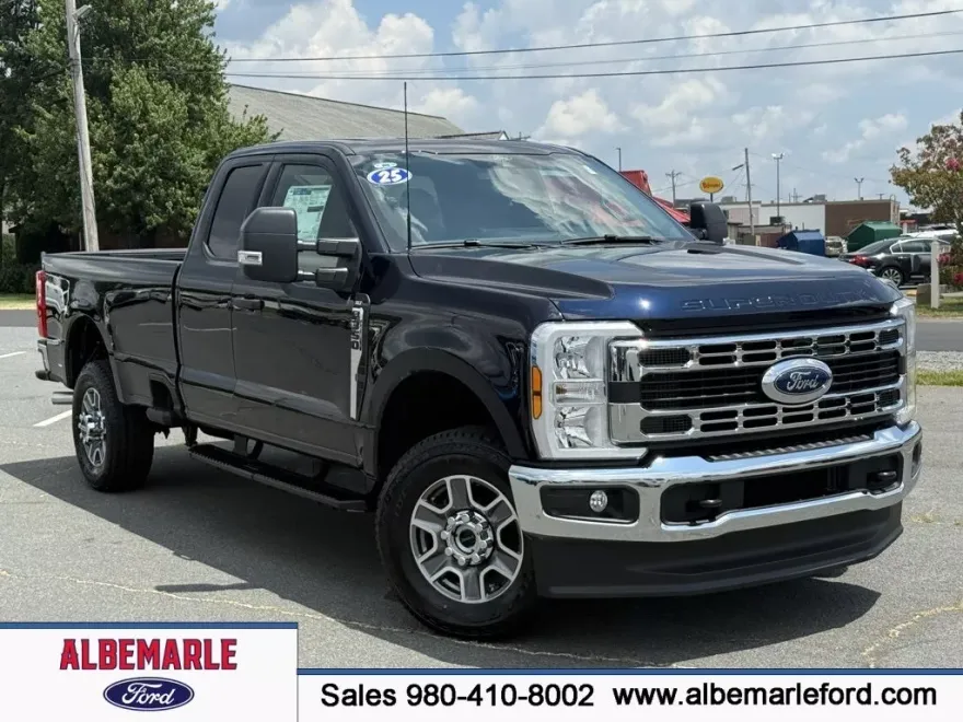 2025 Ford F-350 photo 1
