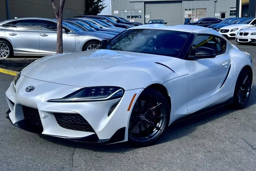 2024 Toyota Supra 3.0 photo 1