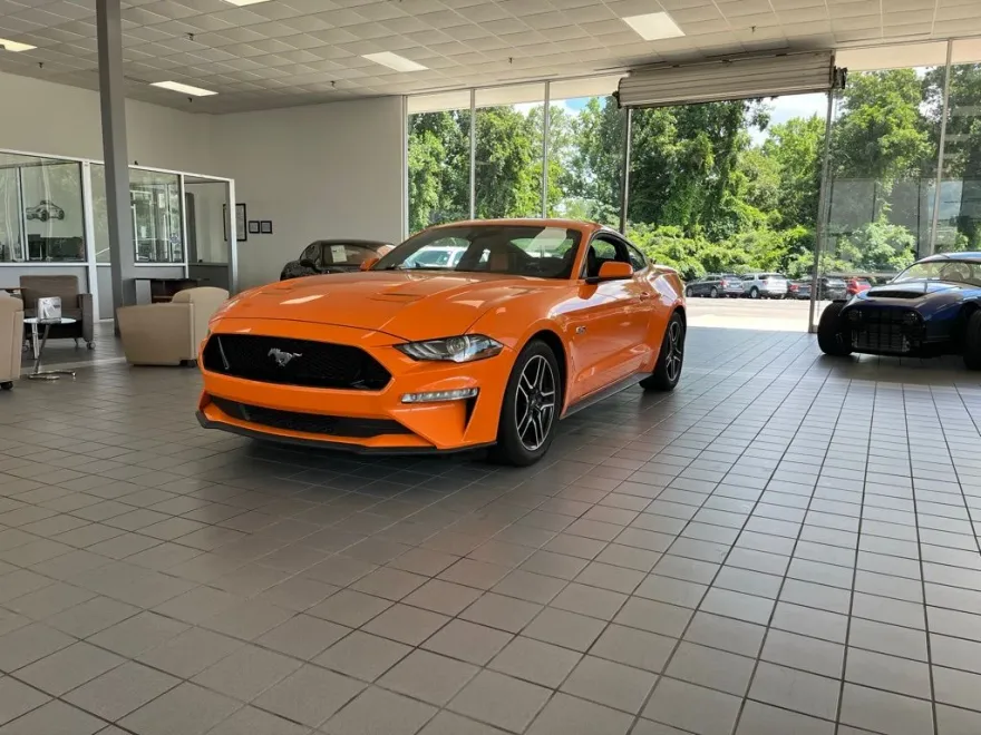 2021 Ford Mustang GT photo 1