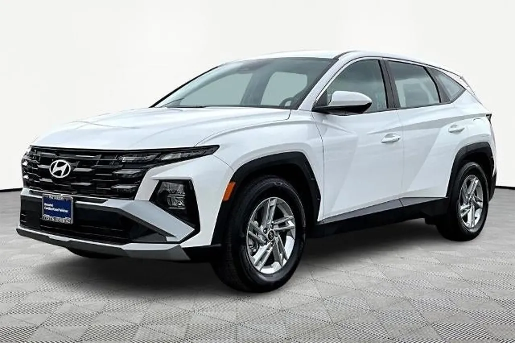 2025 Hyundai Tucson SE photo 1