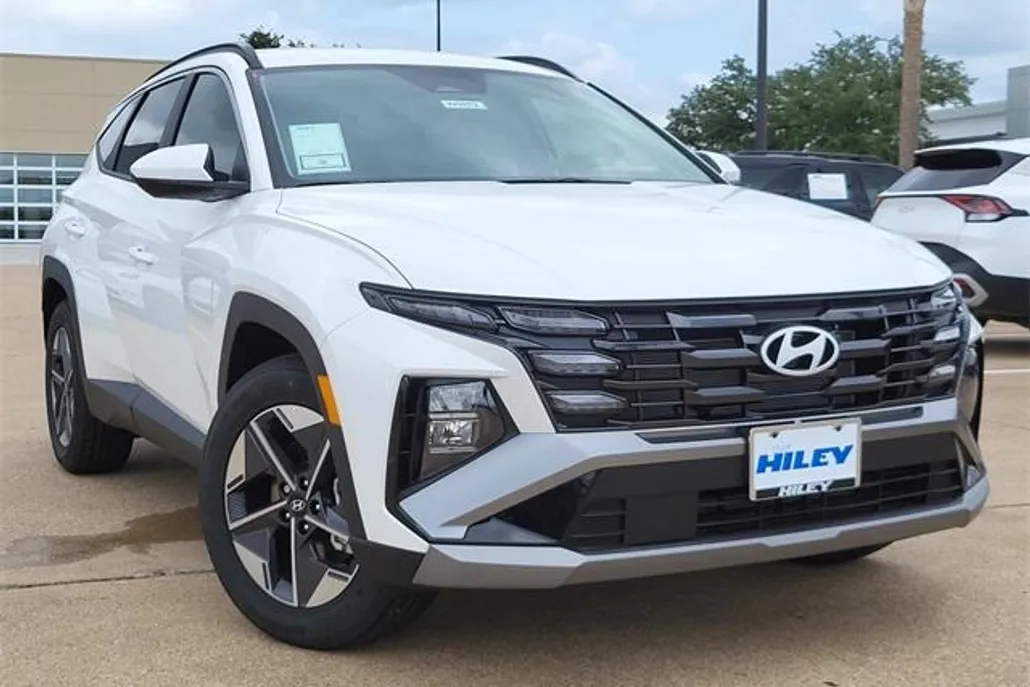 2025 Hyundai Tucson SEL photo 1