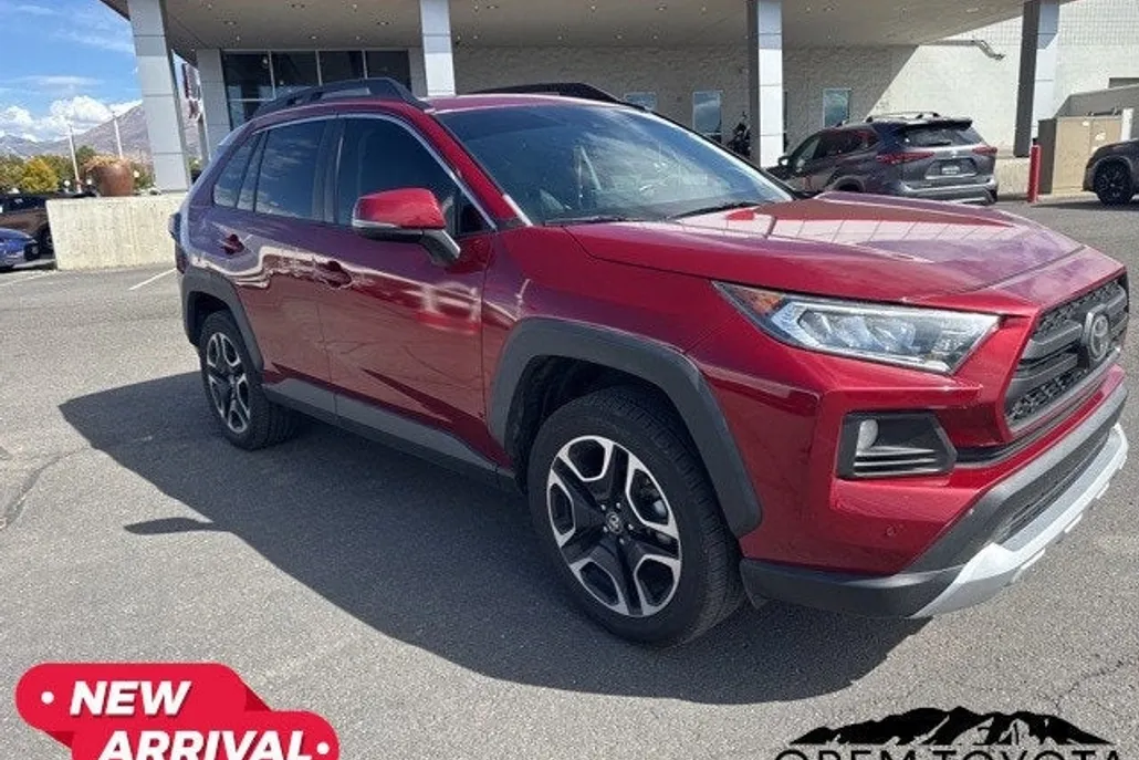 2019 Toyota RAV4 Adventure photo 1