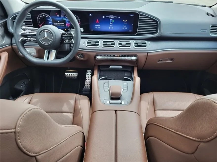 2024 Mercedes Benz GLS 450 4MATIC photo 1