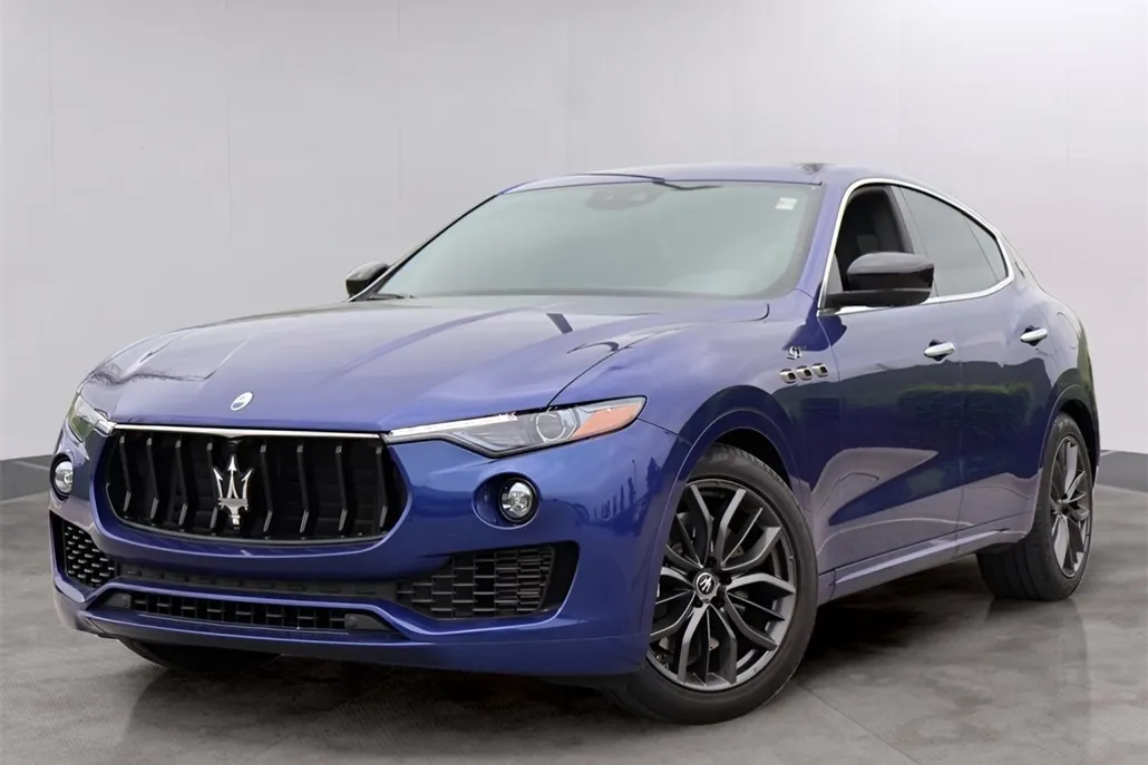 2024 Maserati Levante GT photo 1