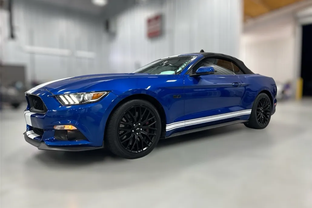 2017 Ford Mustang GT Premium photo 1