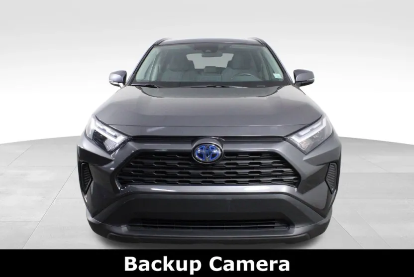 2024 Toyota RAV4 Hybrid XLE photo 1