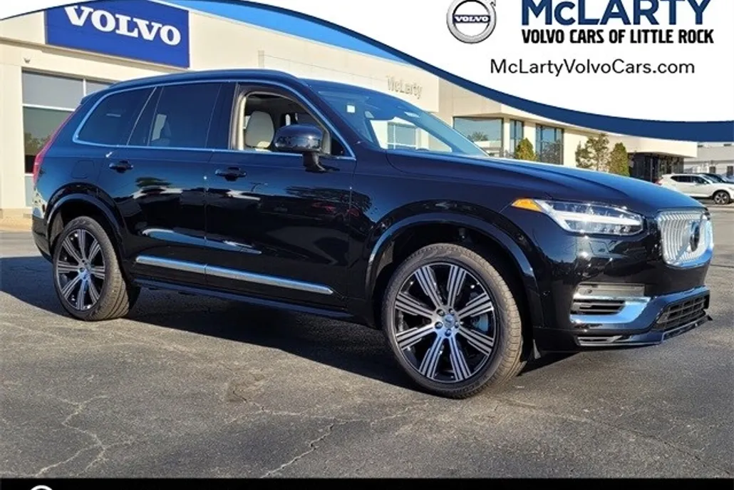 2025 Volvo XC90 T8 Plus photo 1