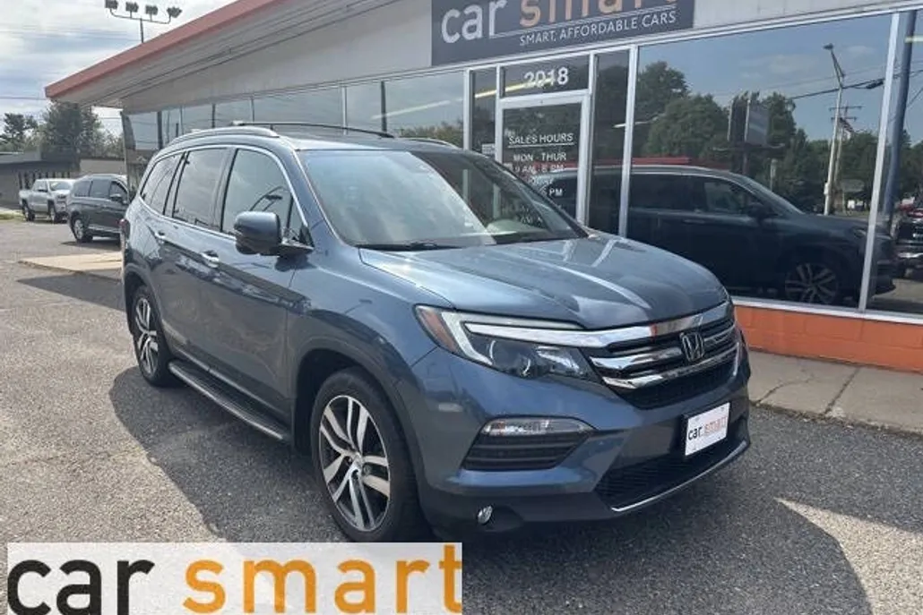 2018 Honda Pilot Touring photo 1