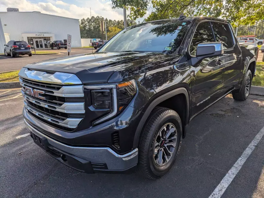 2022 Gmc Sierra 1500 SLE photo 1