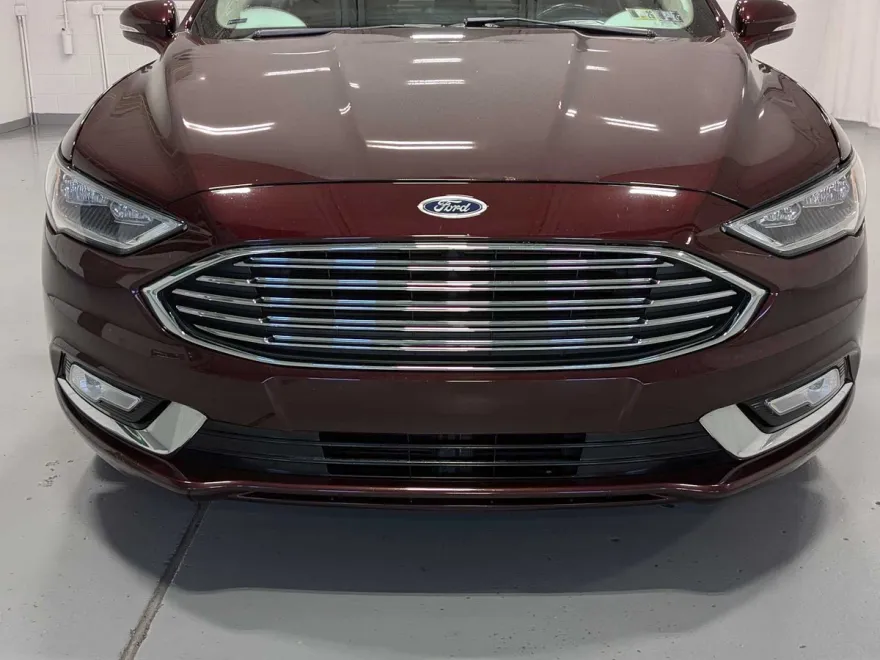 2017 Ford Fusion Titanium photo 1