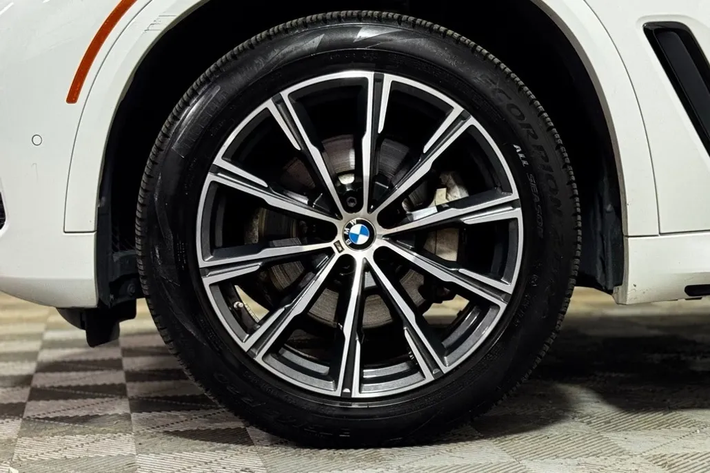2023 Bmw X5 xDrive40i photo 1