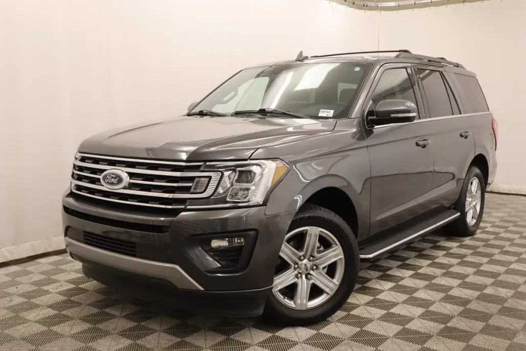2021 Ford Expedition XLT photo 1