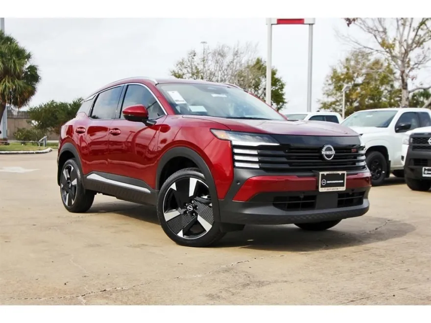 2025 Nissan Kicks SR photo 1