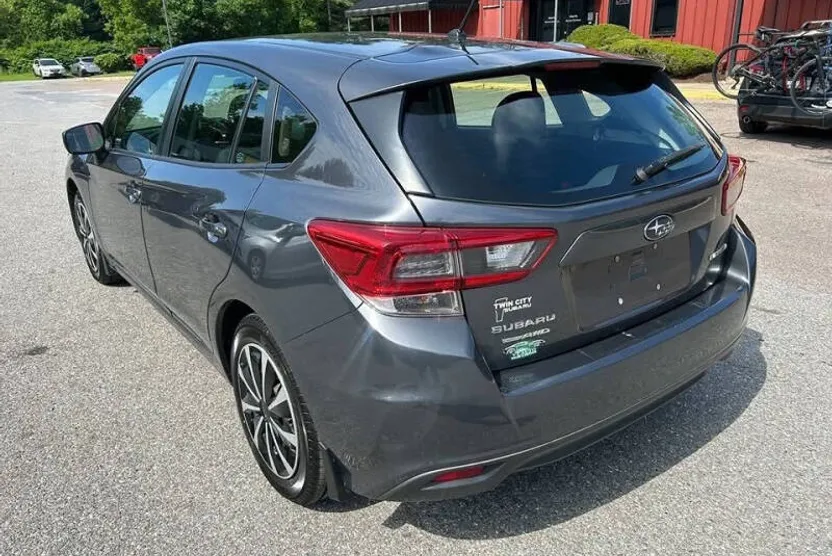 2020 Subaru Impreza Base photo 1