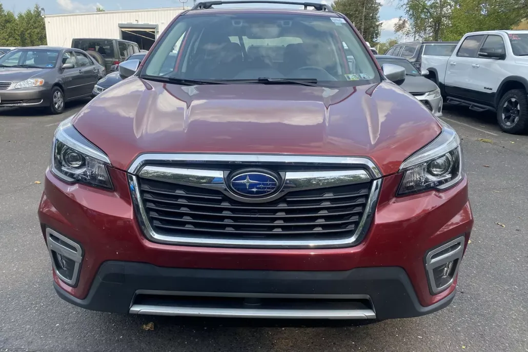 2020 Subaru Forester Touring photo 1