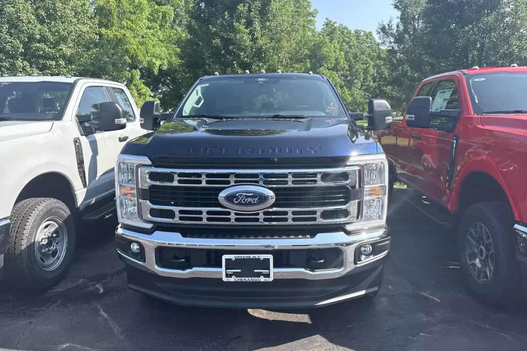 2025 Ford F-250 XLT photo 1