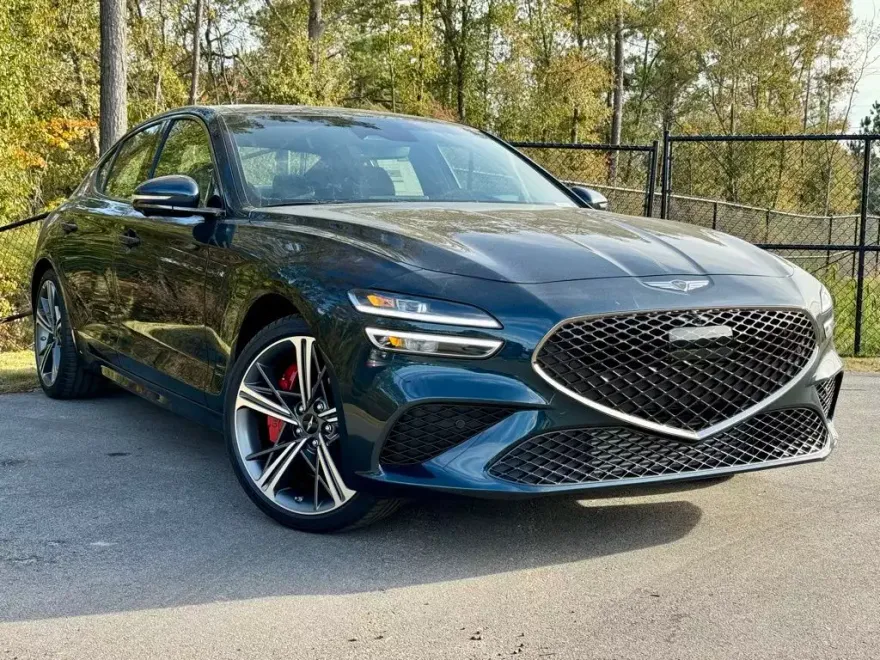 2025 Genesis G70 3.3T Sport Advanced photo 1