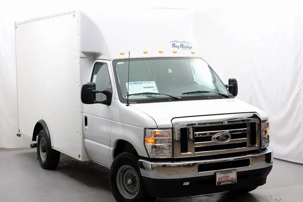 2025 Ford E-350 Base photo 1