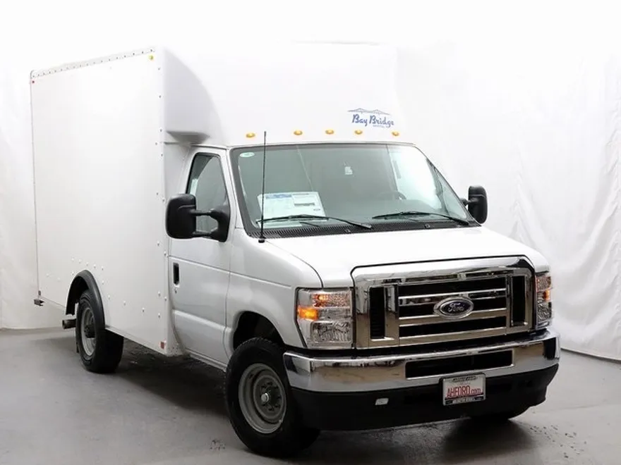 2025 Ford E-350 Base photo 1